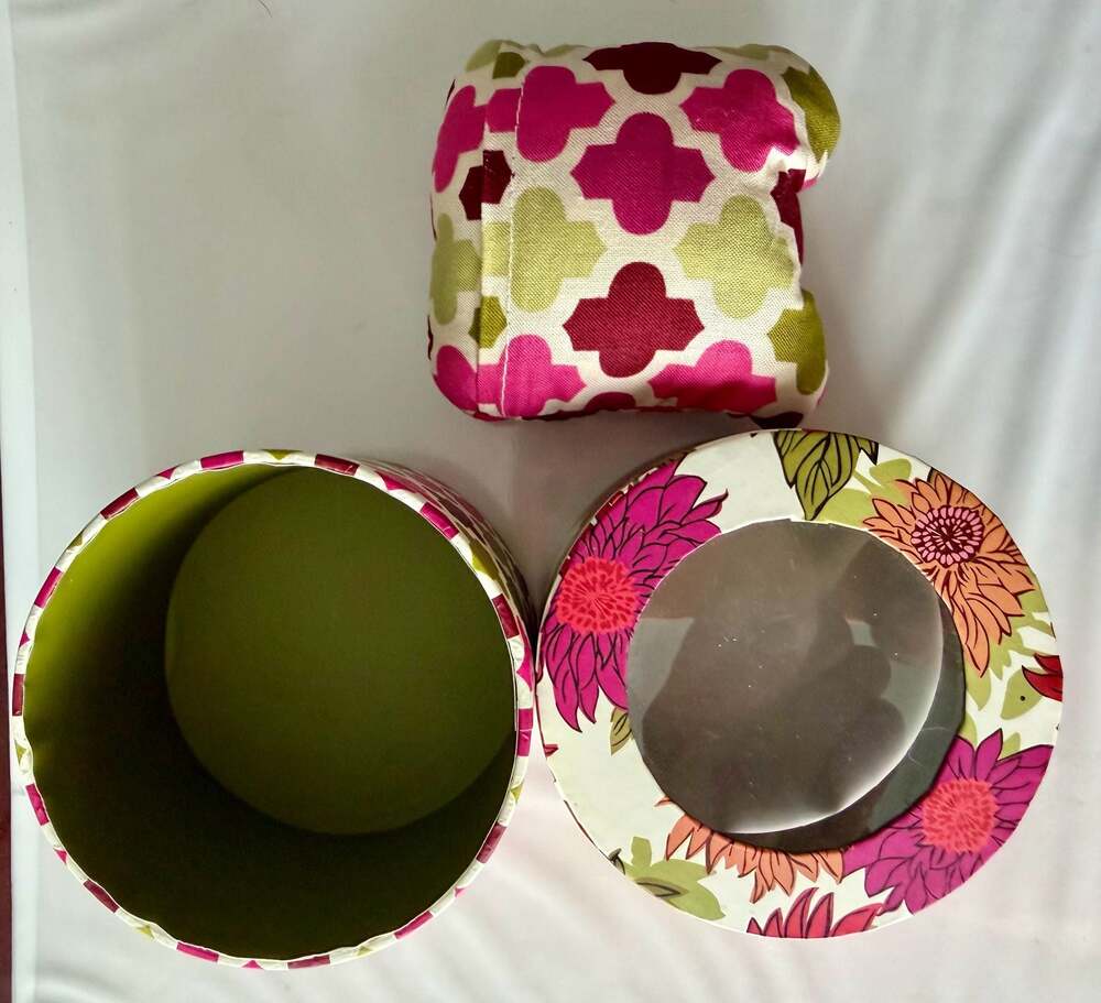 Retired Vera Bradley Hello Dahlia Watch Case w/ Priscilla Pink Insert